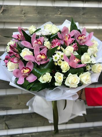 Букет цветов из: Розы и Хризантемы в Таширово