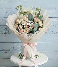 Букет цветов из:  Розы и Лизиантусы в Таширово