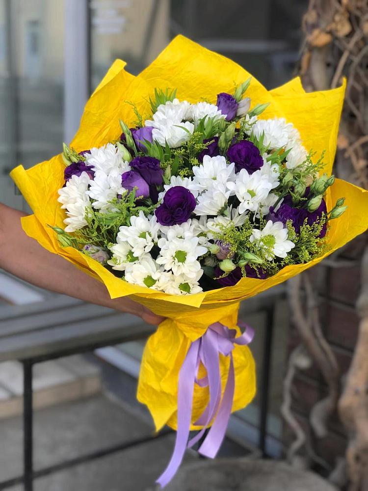 Букет цветов из: Ирисы, Хризантемы и Ромашки в Таширово