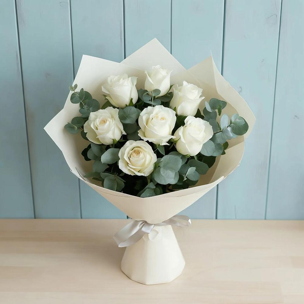 Букет Белые розы в Эвкалипте в Таширово