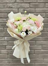 Букет цветов из:  Гвоздики, Розы, Лизиантусы и Хризантемы в Таширово