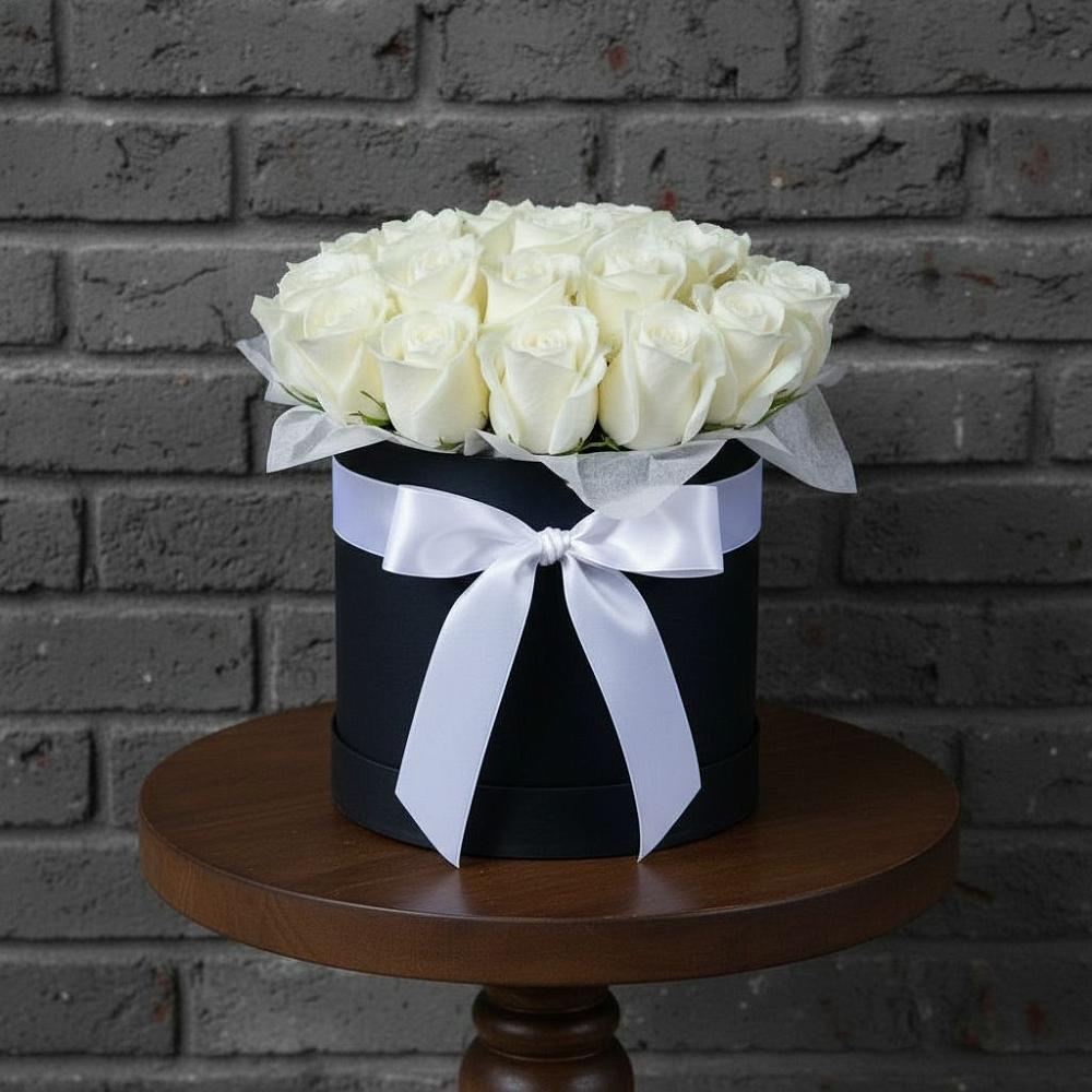 Цветочная композиция из Розы в шляпной коробке в Таширово