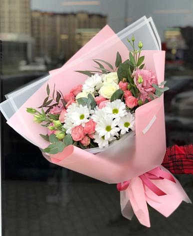 Букет цветов из: Розы, Лизиантусы и Хризантемы в Таширово