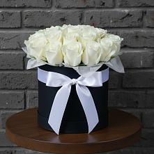 Цветочная композиция из Розы в шляпной коробке в Таширово